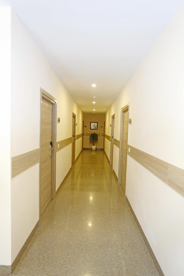 Hotel Parador Agra Agra  Exteriör bild