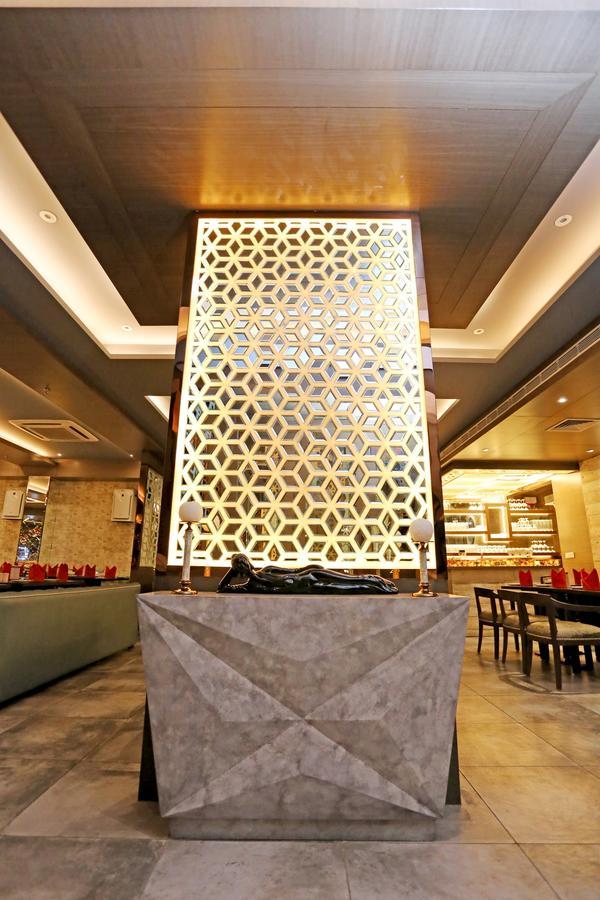 Hotel Parador Agra Agra  Exteriör bild
